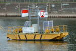 Schifffahrtszeichen-Boot auf der Mosel bei Koblenz am 12.08.2023.
