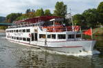 MARIA CROON, Fahrgastschiff der Saarschleife Schiffstouren Frankenfeld, ENI 04402700. Am 29.09.2026 auf der Saar bei Mettlach.
