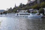 RHEIN PRINZESSIN, Kabinenfahrgastschiff der Reederei Princess River, ENI 07001717, Bj 1995, Flagge SUI. An der Anlegestelle auf der Saar bei Saarburg am 27.09.2026.