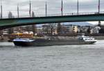 Tankschiff  Terzo  unter der Kennedybrcke in Bonn - 21.02.2012