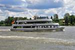 Fahrgastschiff  Beethoven  bei Bonn-Oberkassel - 07.07.2012