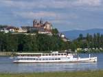 Tagesausflugschiff  Schloss Munzingen  (ex  Rheinfelden  aus Basel) am 22.07.2007 an der Einfahrt zum Rheinseitenkanal / Euronummer: 4307030 / Heimatort: Breisach /Baujahr 1925 / Werft: Buss AG in