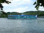 Moby Dick auf dem Rhein.