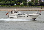 Motoryacht  Sunshine  auf dem Rhein bei Königswinter - 05.08.2016