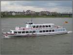 Fahrgastschiff MS  Dssel  auf dem Rhein in Dsseldorf, aufgenommen am 12.04.2008.