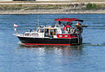 Motoryacht SANTA PAULA, AB-F868, auf dem Rhein bei Mondorf - 19.09.2020