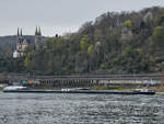 Anfang April 2021 war auf dem Rhein bei Remagen der Schubverband DOLCE MARE (ENI: 02323957) zu sehen.