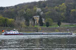 Das Motorgüterschiff  SCHWELGERN  (ENI: 5501810) ist Mitte April 2021 auf dem Rhein unterwegs.