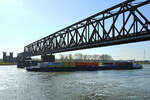 Ende April 2021 war auf dem Rhein bei Duisburg das Gütermotorschiff GERARD-ALBERT (ENI: 02324792) zu sehen.