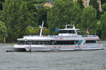 Das Fahrgastschiff FILIA RHENI (ENI: 04306570) war Anfang August 2021 auf dem Rhein bei Remagen zu sehen.