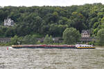 Das Tankmotorschiff STOLT SCHELDE (ENI: 06004234) auf dem Rhein, so gesehen Anfang Mai 2021 in Remagen. 