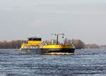 TMS PIZ DOLF (ENI:02338481) L.110 m B.11,45 m T 2758 Flagge Niederlande am 06.01.2022 auf dem Rhein zu Berg in Xanten.