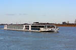 PASSAGIERSHIP VIKING HERVOR (MMSI:269087721) L.135 m B.12 m Flagge Schweiz auf dem Rhein am 17.03.2022 zu Berg in Xanten.