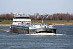 TMS DISCOVERY (ENI:02327672) L.125 m B.11,45 m T.3492 auf dem Rhein am 19.03.2022 zu Berg in  Xanten.