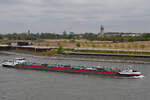 Auf dem Rhein bei Duisburg war Ende August 2022 das Tankmotorschiff IMPROVAL (ENI: 02325934) unterwegs.