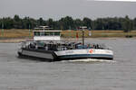 TMS ICARUS (ENI:02325626) L.85,99 m B.11,40 m T 2010 Flagge Niederlande auf dem Rhein zu Berg am09.07.2022 in Xanten.