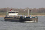 TMS CHIMO (ENI:02337215) L.110 m B.11,45 m T 3149 flagge Niederlande auf dem Rhein zu Berg am 20.03.2022 in Xanten.