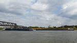 Die Schiffe FUERTE (ENI: 02326034) und DIVA-ROMY (ENI: 02330161) waren Ende August 2022 in Duisburg zu sehen.