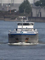 Das Tankmotorschiff COMMODORE (ENI: 02331062) war Ende August 2022 in Duisburg zu sehen.