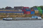 Im August 2022 war auf dem Rhein bei Duisburg das Gütermotorschiff FAME (ENI: 02313224) zu sehen.
