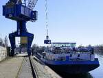 GMS Houdoe, ankert im Rheinhafen Breisach, Heckansicht, März 2025