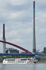 Ende Mai 2025 war das Flusskreuzfahrtschiff A-ROSA SENA (ENI: 02339241) in Duisburg anzutreffen.