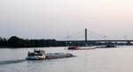 Der  RHEIN  am Abend des 12.06.2025.