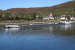 GMS FRANKEN, ENI 02331045, Flagge DEU. Rheinabwärts bei Remagen am 07.04.2026.
