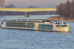 MS ALISA (ENI: 02339778) auf dem Rein in Köln am 27.12.2025