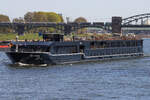 MS APT OSTARA (ENI: 02340633) auf dem Rhein vor der K�lner S�dbr�cke am 08.04.2026