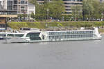MS JOY (ENI: 07002045) auf dem Rhein in K�ln am 13.05.2026