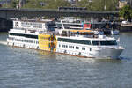 MS DE ZONNEBLOEM (ENI: 02327391) auf dem Rhein in K�ln am 22.05.2026