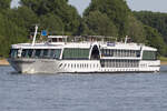 MS COMPAS OPERA (ENI: 08848002) auf dem Rhein in K�ln-Langel am 23.05.2026