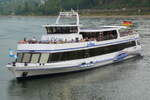 Das Fahrgastschiff LA PALOMA der Marksburgschifffahrt Vomfell in Spay, ENI 04306930, Bj 1992, Lux Werft Monheim. Am Deutschen Eck in Koblenz am 31.07.2026.