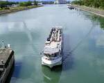 FGS NAPOLEON ENI 04810380, rheinaufw�rts bei der Einfahrt in die Schleuse Vogelgr�n/Elsa�, Mai 2025