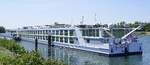 KFGS EMERALD SKY ENI 02336545, ankert in Breisach am Rhein, Heckansicht, Mai 2026