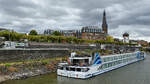 Das Flusskreuzfahrtschiff VIVA TIARA (ENI: 07001832) wurde 2006 in Dienst gestellt und war Anfang September 2026 in D�sseldorf anzutreffen.