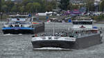 Im Bild die Binnenschiffe SAILING PEARL (ENI: 02337802) und MONIKA DEYMANN (ENI: 02335636), welche Anfang September auf dem Rhein bei D�sseldorf unterwegs waren.