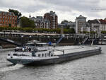Das G�termotorschiff VENTUS (ENI: 02325334) f�hrt rheinaufw�rts, so gesehen Anfang September 2026 in D�sseldorf.