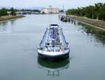 TMS IMOLA ENI 02332232, rheinaufw�rts in Wartestellung vor der Staustufe Vogelgr�n/Elsa�, Juni 2026