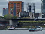 Auf dem Rhein in D�sseldorf konnte ich im September 2026 das G�termotorschiffe COBRA (ENI: 02329201) und JOVEANTE (ENI: 02325913) bildlich festhalten.