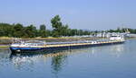 GMS DEO GRATIAS ENI 02330219, rheinaufw�rts vor der Staustufe Vogelgr�n/Elsa�, Juni 2026