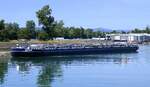 TMS BALDER ENI 06105686, rheinaufw�rts in Warteposition vor der Staustufe Vogelgr�n/Elsa�, Juni 2026