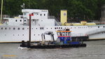 BULLDOG am 14.6.2016, London auf der Themse /   Selbstfahrender Multiponton / Lüa 14,76 m, B 7,35 m, Tg 1,2 m / 2 Diesel, Deutz BF6M 1013M / gebaut 1999 in Holland, seit Juni 2015 auf der Themse