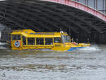  Miranda  ist ein ehemaliger amphibischer Truppentransporter vom Typ GMC DUKW, welcher in London für Rundfahrten eingesetzt. (März 2013)