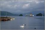 Das Passagierschiff TEAL auf dem Windermere bei Bowness (Lake District). Scan eines Dias aus dem Jahr 1996. 
Die 43,27 m lange und 7,62 m breite TEAL wurde 1936 von Vickers & Armstrong Ltd, Barrow, fr die London Midland Scottish Railway gebaut und bietet max. 533 Passagieren Platz.