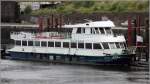 Die 2010 gebaute TRANSDOURO (Portugiesische Reg.Nr.: P-54-AL) liegt am 08.05.2015 am Ufer des Douro. Sie ist 28,61 m lang und kann 166 Passagiere befördern. Gemeldet ist sie in Douro (Portugal).