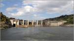 Das Unterwasser der Schleuse Carrapatelo am Douro. Sie wurde 1964 bis 1971 gebaut und hat eine Fall-/Hubhöhe von 35 m - das ist die zweithöchste in Europa. Die Schleusenkammer hat eine nutzbare Länge von 87 m und eine Breite von 11,4 m. 07.05.2015