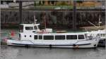 Das Fahrgastschiff PORTODOURO (P-226-AL) liegt am 08.05.2015 am Ufer des Douro.