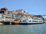 Das Fahrgastschiff  Milénio Do Douro  (Porto, Mai 2013)